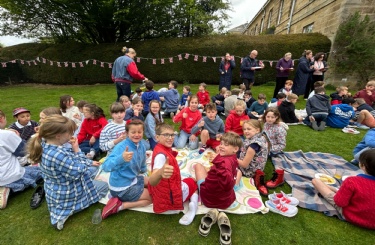 Students mark VE Day with 1940's celebration